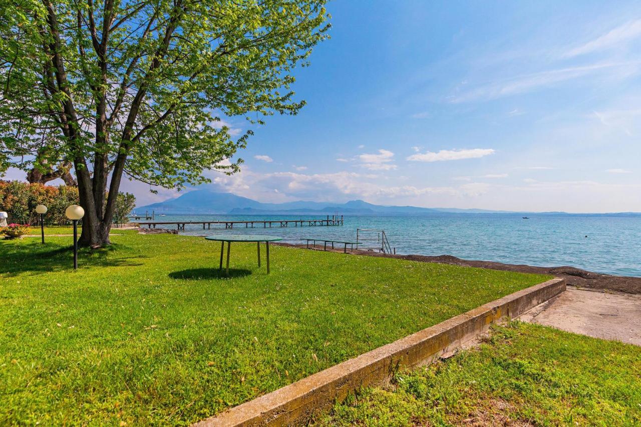 Splendid Apartment Pt-1 Sul Lago By Wonderful Italy Sirmione Eksteriør billede